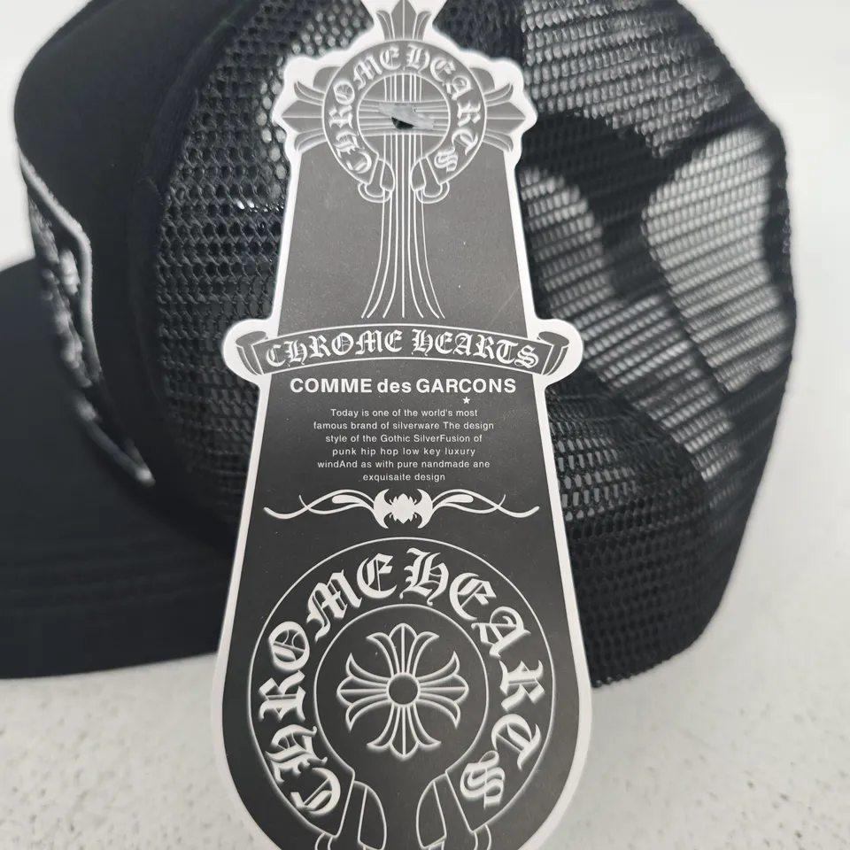 CHROME HEARTS × COMME DES GARÇONS BLACK BASEBALL CAP – LARGE
