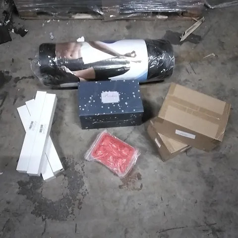 PALLET OF HOUSEHOLD ITEMS TO INCLUDE FOLDING FANS, PLASTIC FOOD CONTAINERS,  YOGA MAT, OIL BURNER WAX MELT AND OTHER ASSORTED ITEMS...