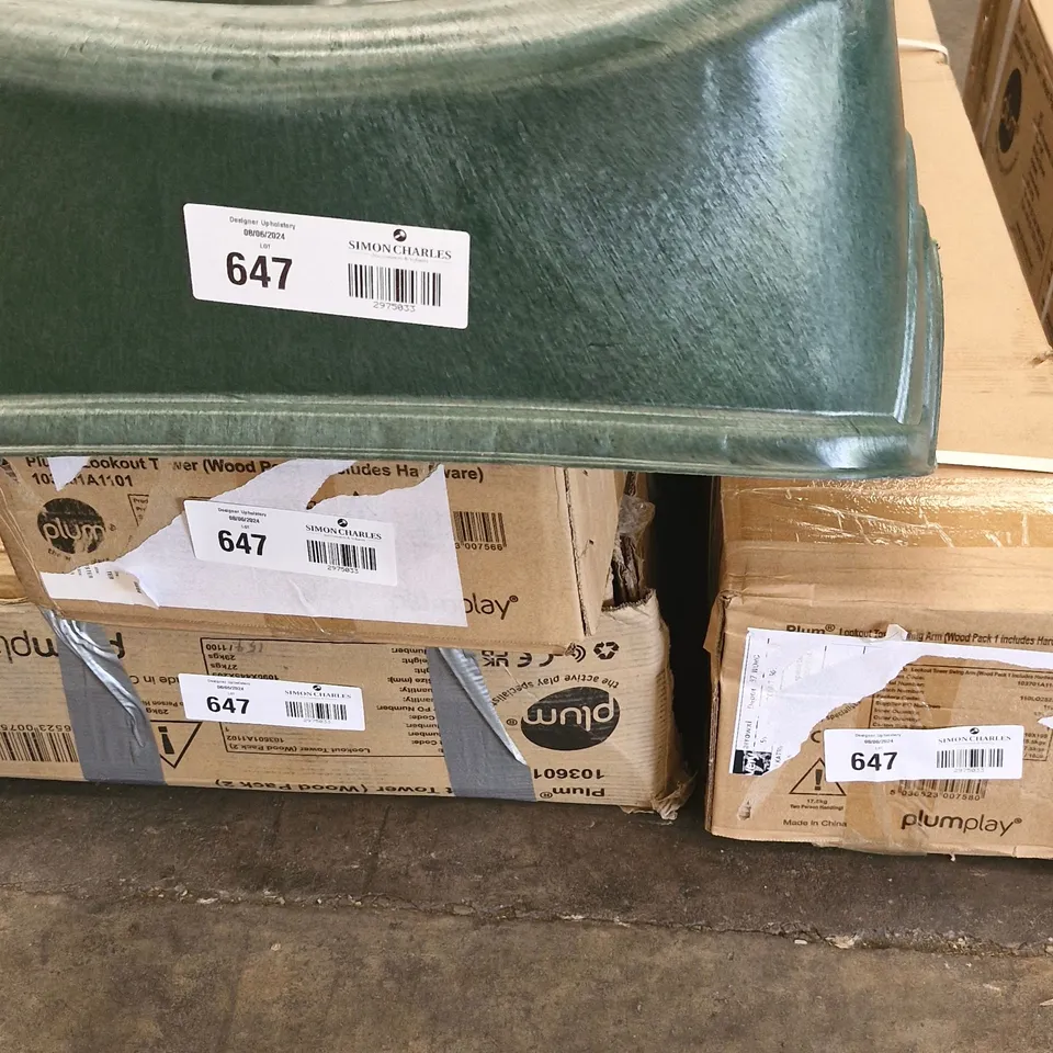 BOXED PLUM LOOKOUT TOWER WITH SWING ARM (3 BOXES + SLIDE) RRP £745