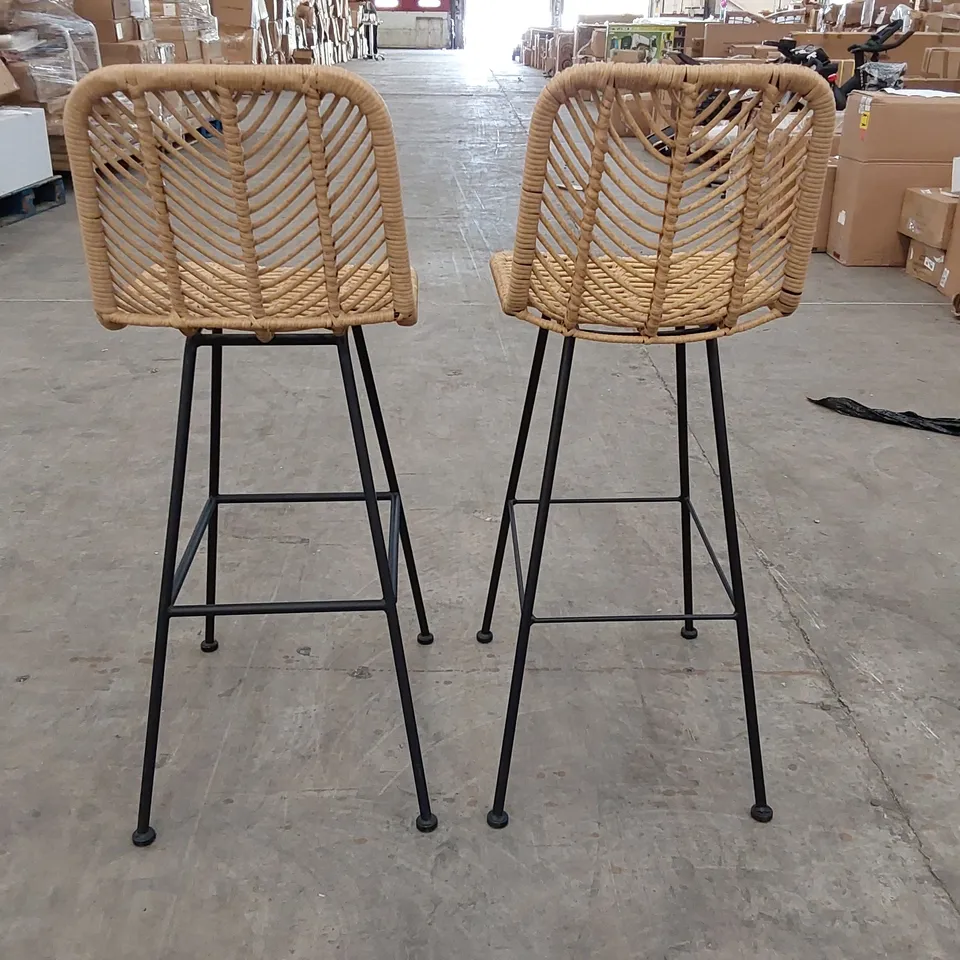 BRAND NEW SET OF 2 BAR CHAIRS - BLACK/BROWN (2 ITEMS)