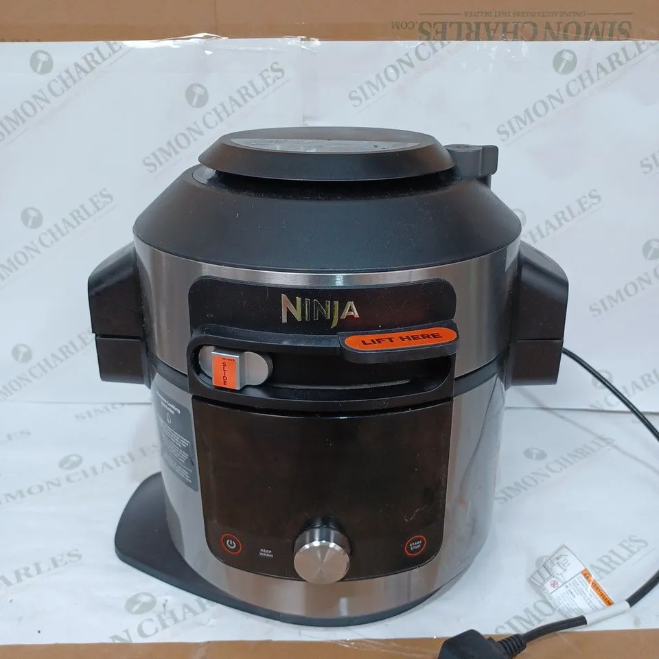 NINJA FOODI SMARTLID 7.5L MULTI COOKER & AIR FRYER RRP £270