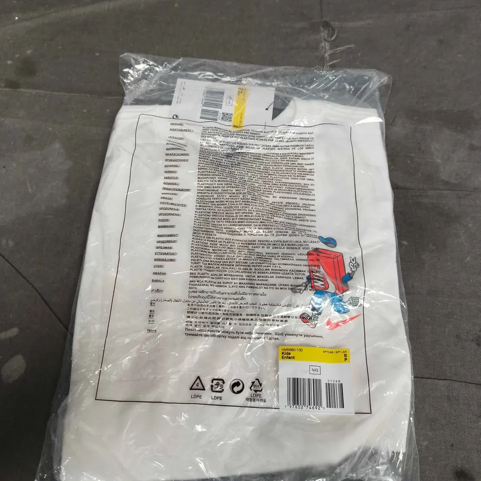 NIKE WHITE LOGO TEE SIZE S 