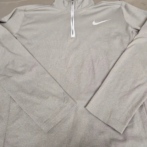 NIKE 1/4 ZIP LOGO TOP - SIZE LARGE 