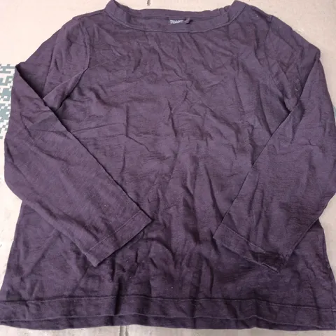 TOAST LIA GARMENT DYED BOAT NECK TEE IN BEETROOT - MEDIUM