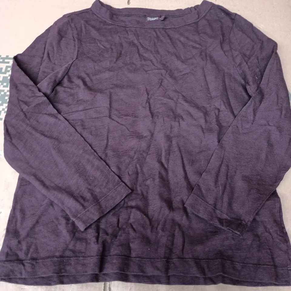 TOAST LIA GARMENT DYED BOAT NECK TEE IN BEETROOT - MEDIUM