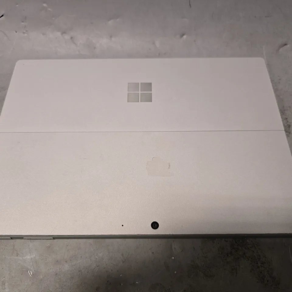 MICROSOFT SURFACE PRO 1960