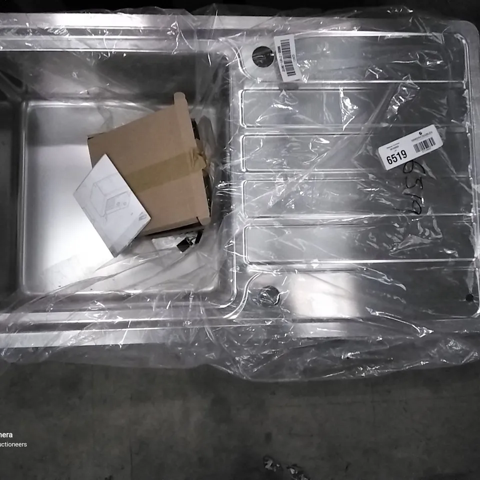 STAINLESS STEEL SINK