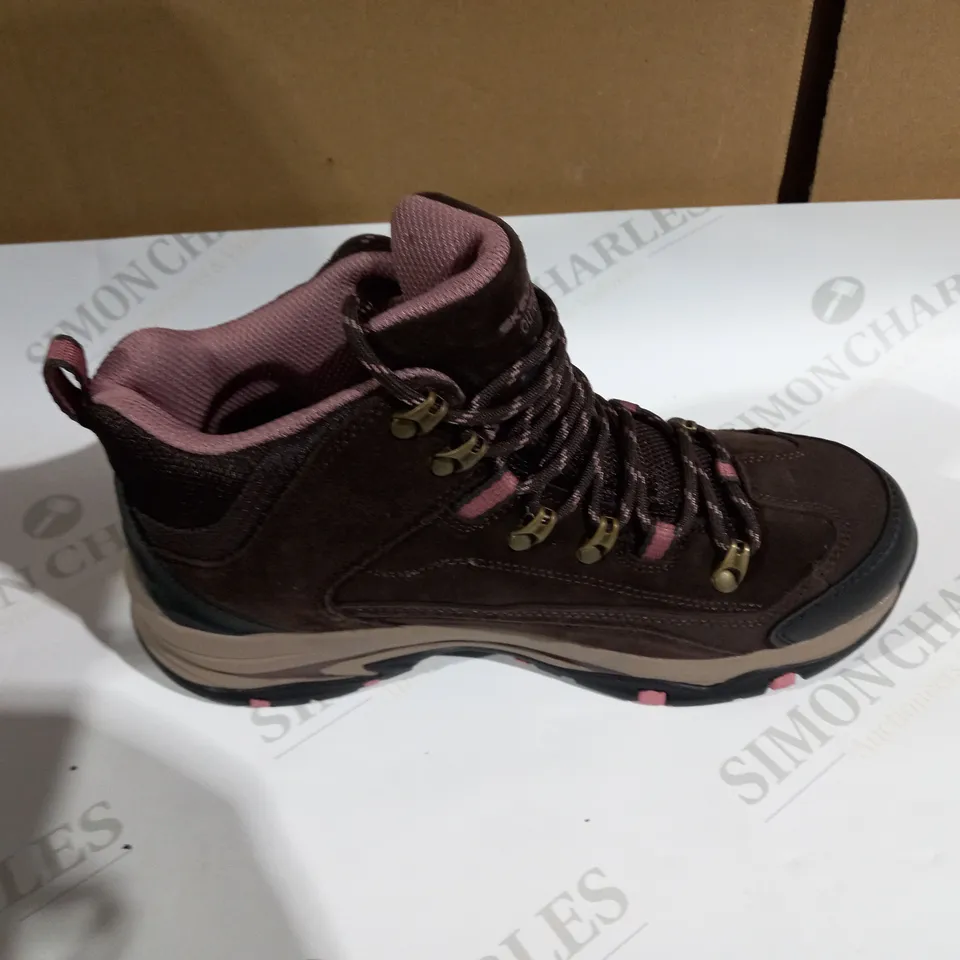 HIKING/WALKING BOOTS BY SKECHERS - BROWN & PINK - UK 6