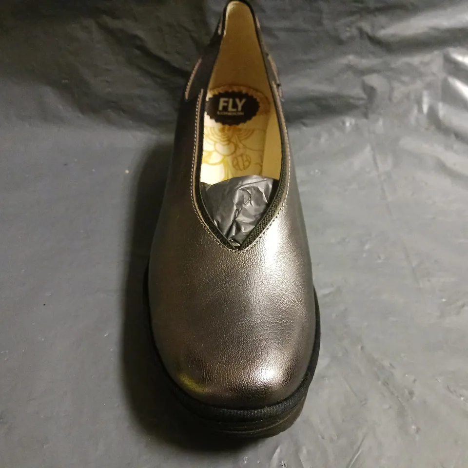 BOXED PAIR OF FLY LONDON WEDGE SHOES IN METALLIC GRAPHITE UK SIZE 8