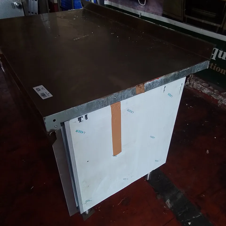 COMMERCIAL STAINLESS REFRIGERATED FOOD PREP COUNTER 