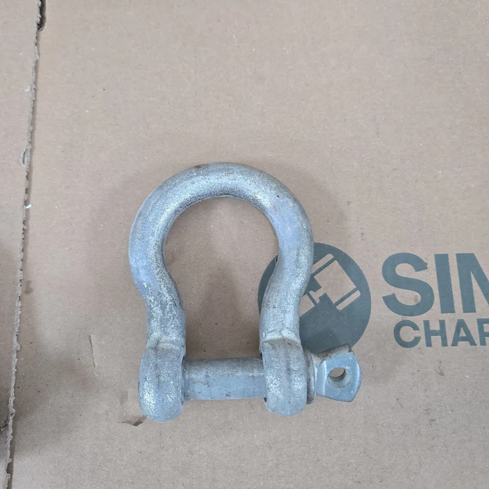 2X SHACKLE (D‑SHACKLE)