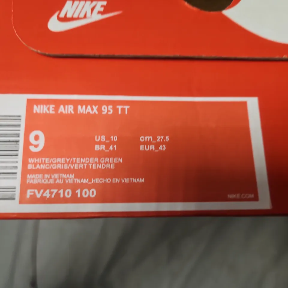 NIKE AIR MAX 95 TT TRAINERS – UK 9 (US 10, EUR 43) GREY/TEAL – BOXED