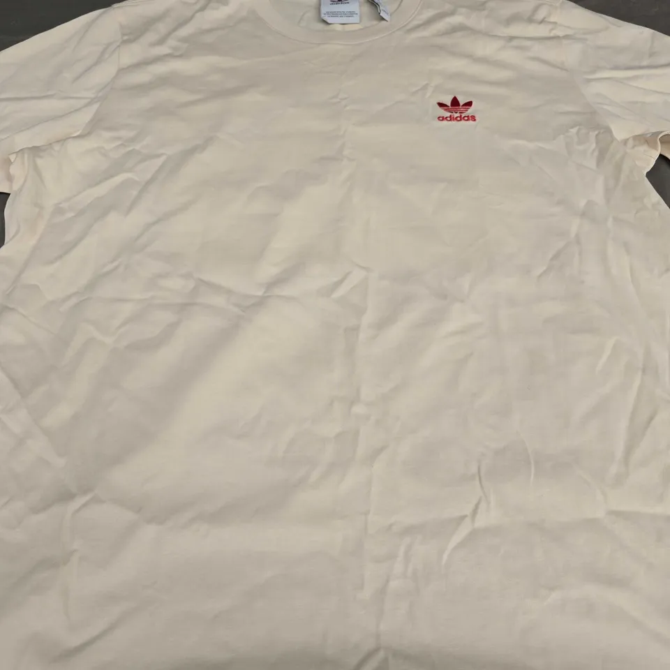 ADIDAS ORIGINAL GRAPHIC TEE - SIZE L