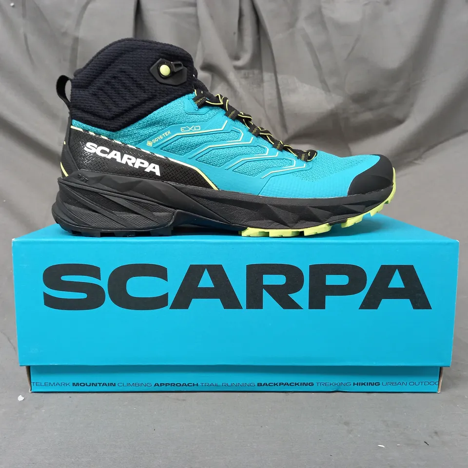 BOXED PAIR OF SCARPA RUSH 2 MID GTX SHOES IN BLUE/LIME UK SIZE 6.66