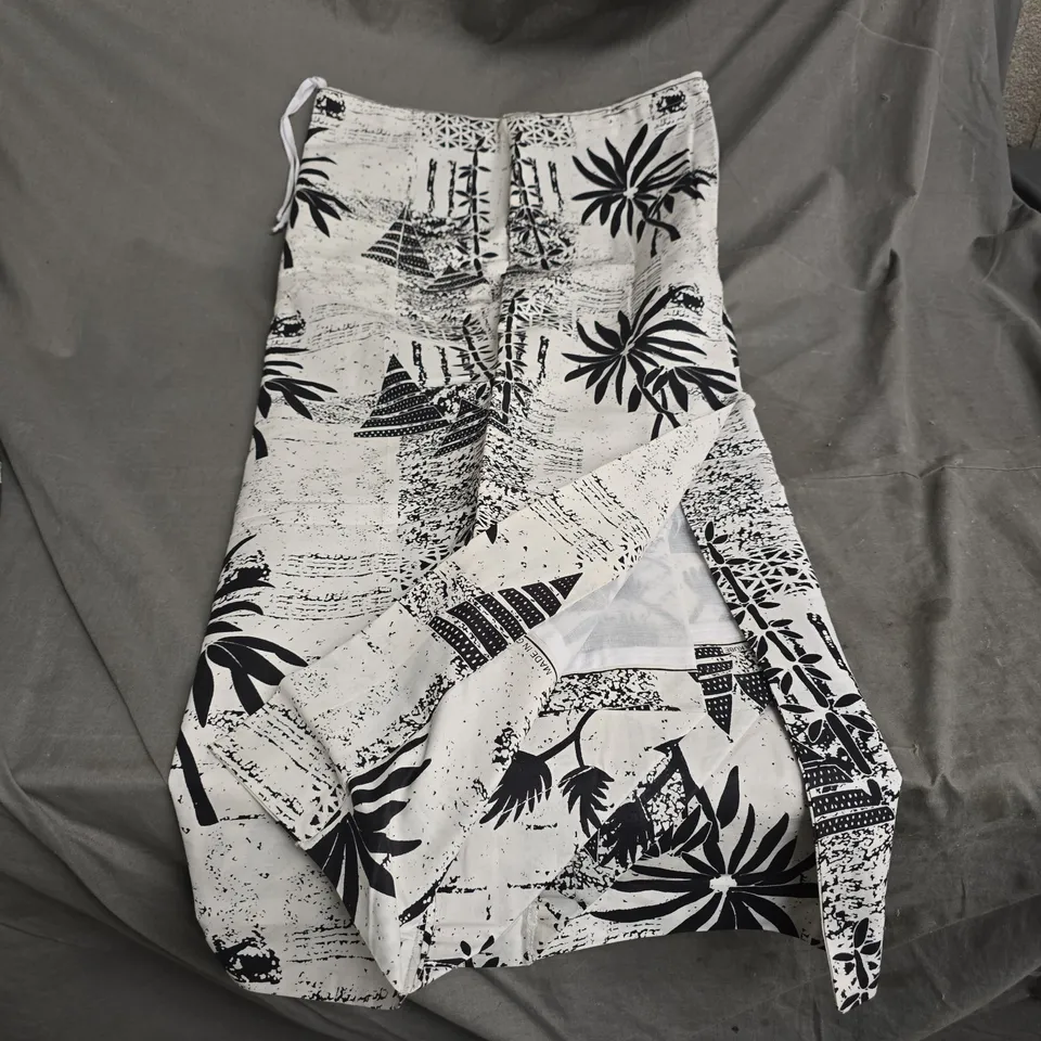 WOMEN'S TROPICAL PALM PRINT WRAP DRESS – BLACK & WHITE LIGHTWEIGHT FABRIC 