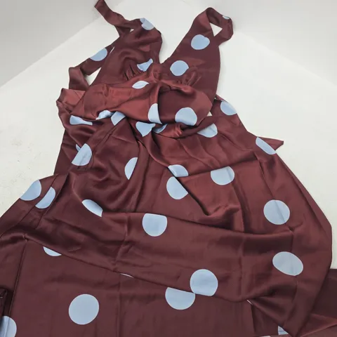 WILLOW SPOT CALI MIDAXI DRESS – UK 10 (EU 38) – BURGUNDY WITH LIGHT BLUE POLKA DOTS
