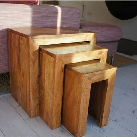 BOXED ACACIA CUBE 3 PIECE NEST OF TABLES IN DARK OAK
