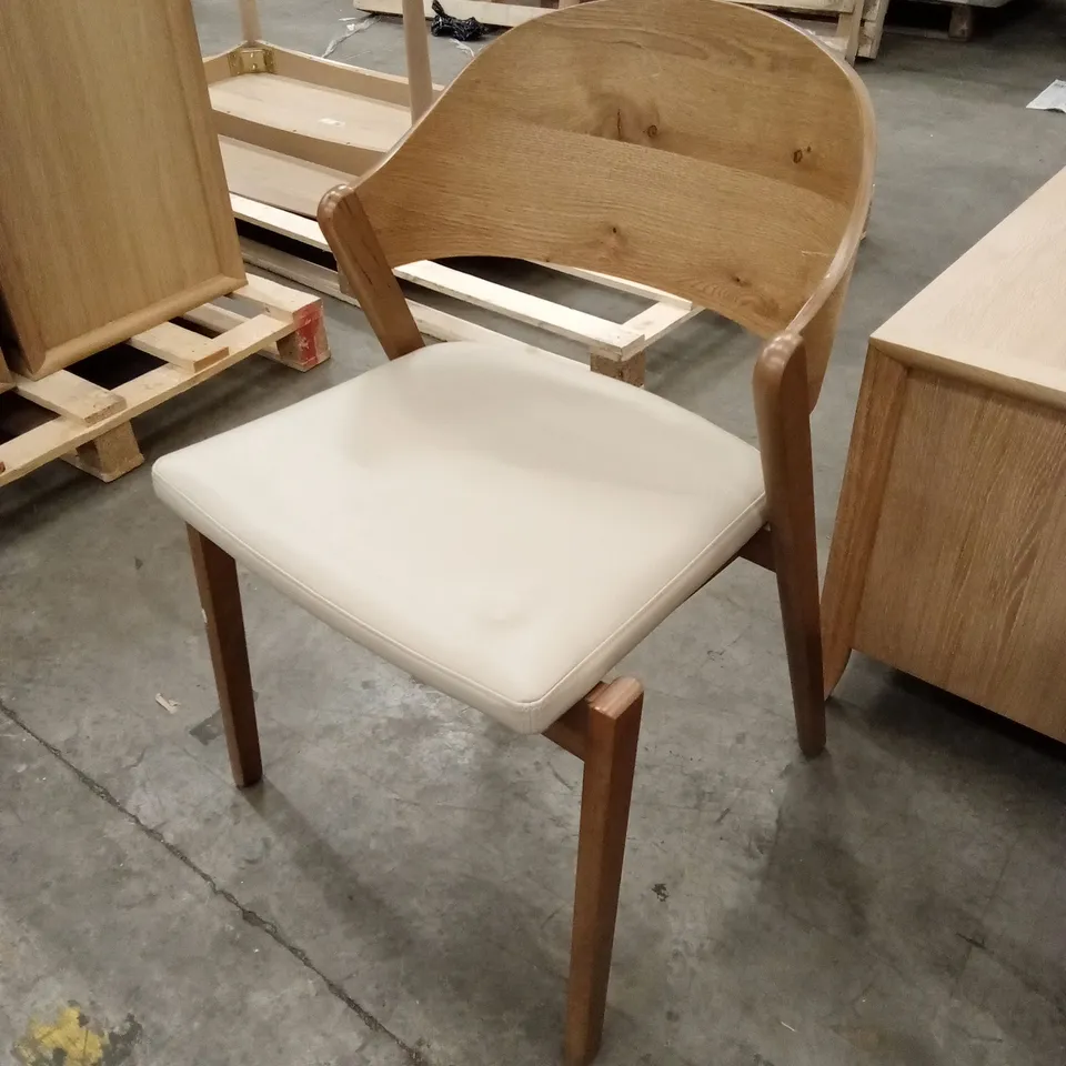 QUALITY DESIGNER DINING CHAIR WITH WOODEN FRAME - BONDED LEATHER