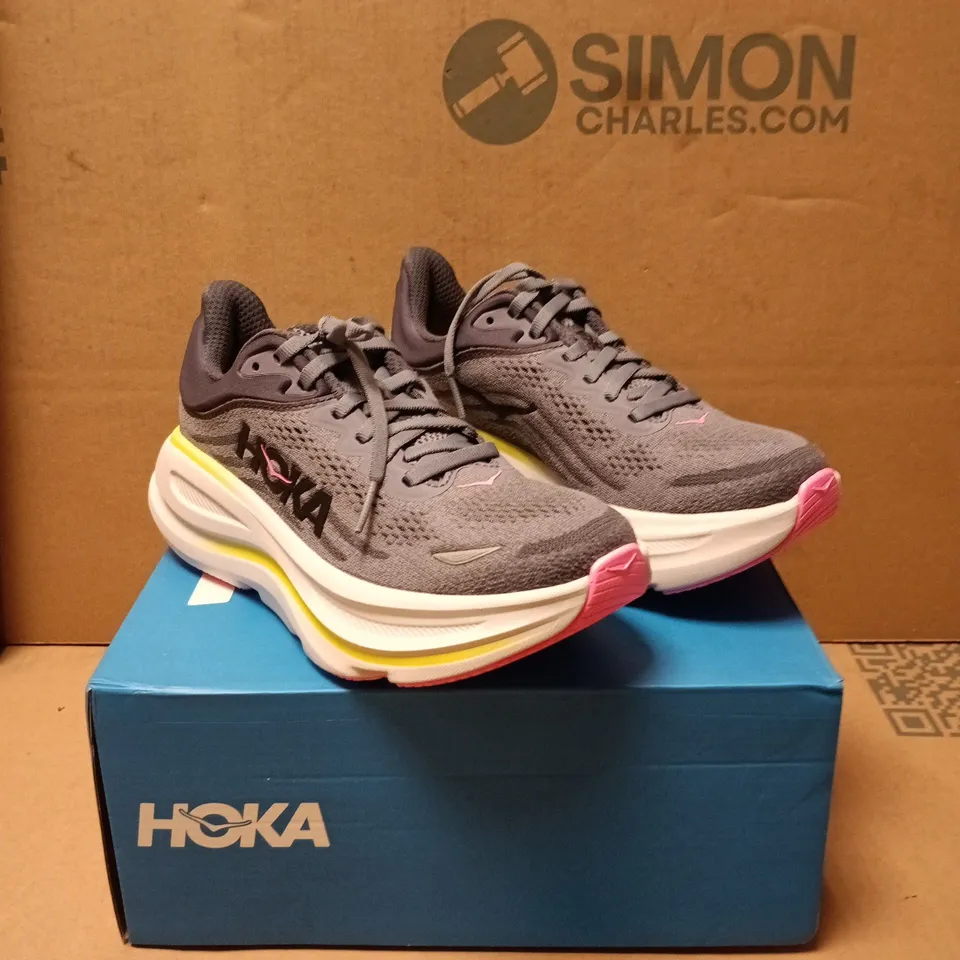 HOKA BONDI 9 WOMEN'S RUNNING SHOES – UK4 (US 5.5B), GREY/PINK, BOXED