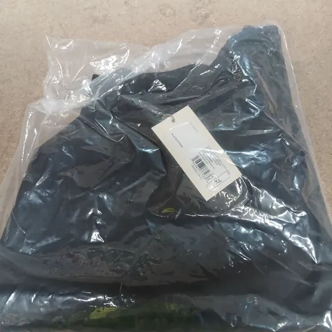 APPROXIMATELY 9 BRAND NEW A NEW DAY NIGHT DRESS