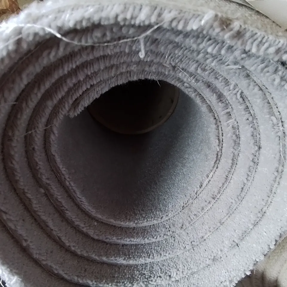 ROLL OF QUALITY DIMENSIONS PLAINS GREY CARPET APPROXIMATELY 5M × 3.23M
