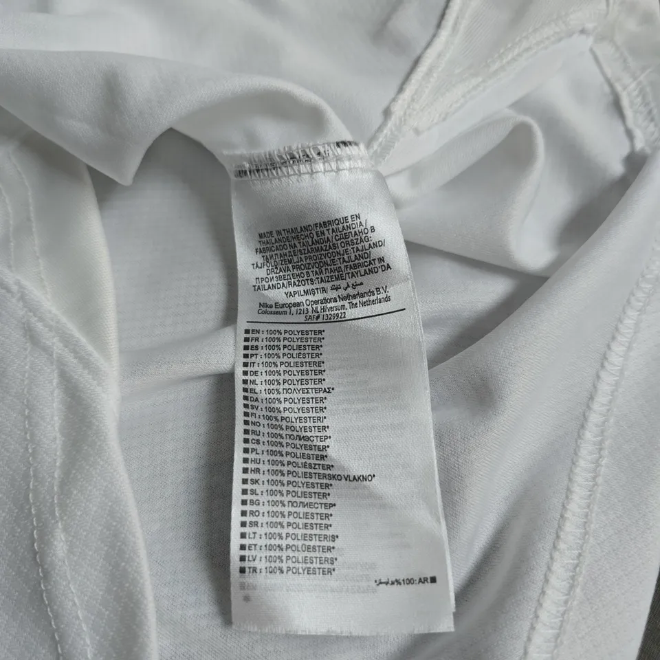 NIKE F.C.B KIDS FOOTBALL SHIRT - 28