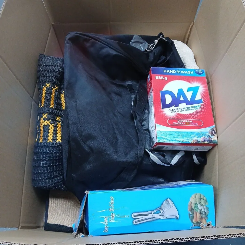 APPROXIMATELY 15 ASSORTED HOUSEHOLD ITEMS INCLUDING LAUNDRY FRAGRANCE BOOSTER , DAZ WASHING POWDER AND EASY CLEAN FOOD PRESS 