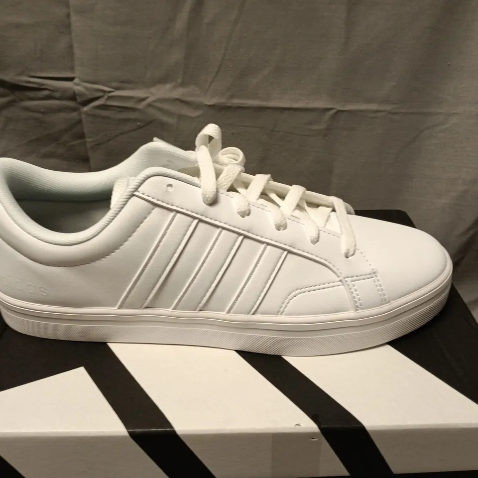 BOXED ADIDAS VS PACE 2.0 WHITE TRAINERS – UK 8 (US 8.5)