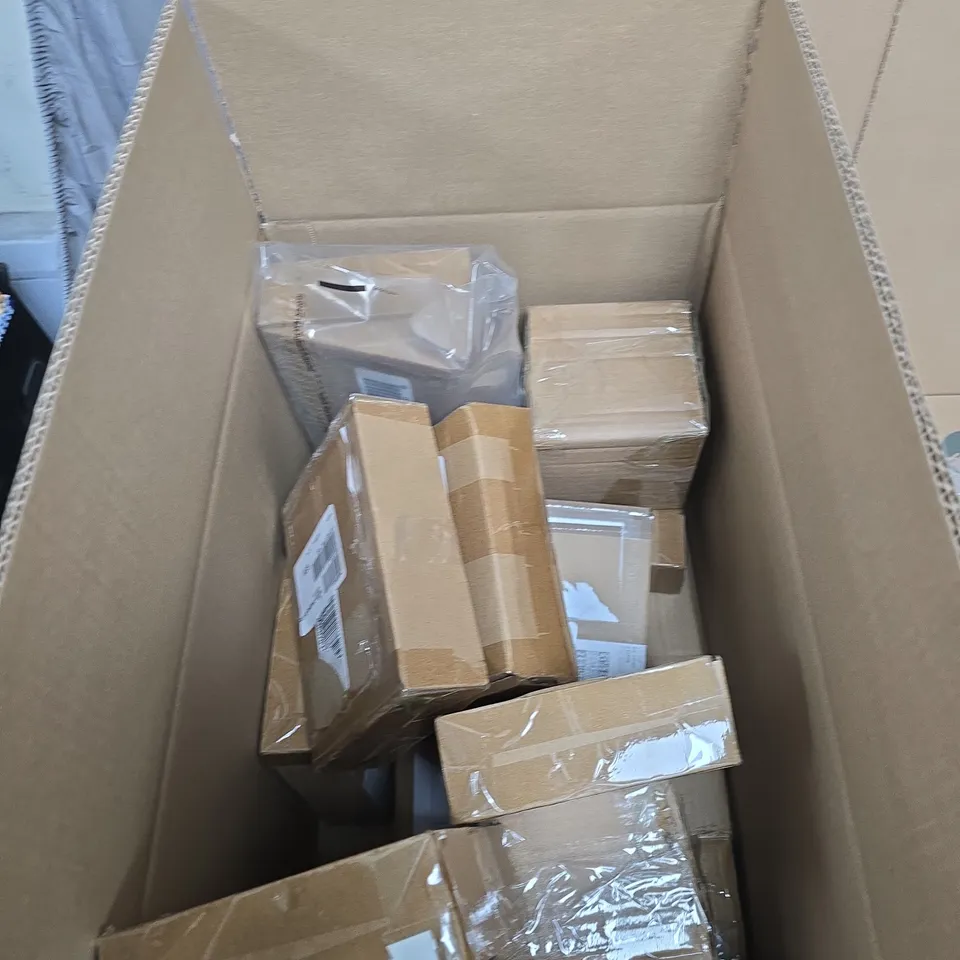 BOX OF APPROXIMATELY 12 ASSORTED ITEMS TO INCLUDE: POUR AND STORE BAG CLIPS 