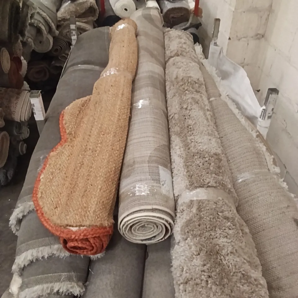 STILLAGE OF QUALITY DESIGNER AREA RUGS APPROXIMATELY 13