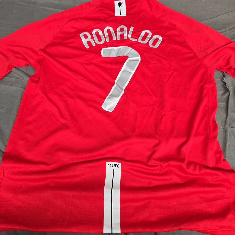 MANCHESTER UNITED FOOTBALL SHIRT – RED, 2008 FINAL MOSCOW, SIZE 4XL, NIKE (#7 RONALDO)