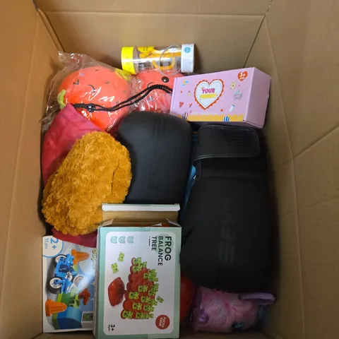 BOX OF APPROXIMATELY 15 ASSORTED TOYS INCLUDING FROG BALANCE TREE , LEGO POLICE MOTORBIKE AND CRAFTHUB STAINED GLASS FLOWERS