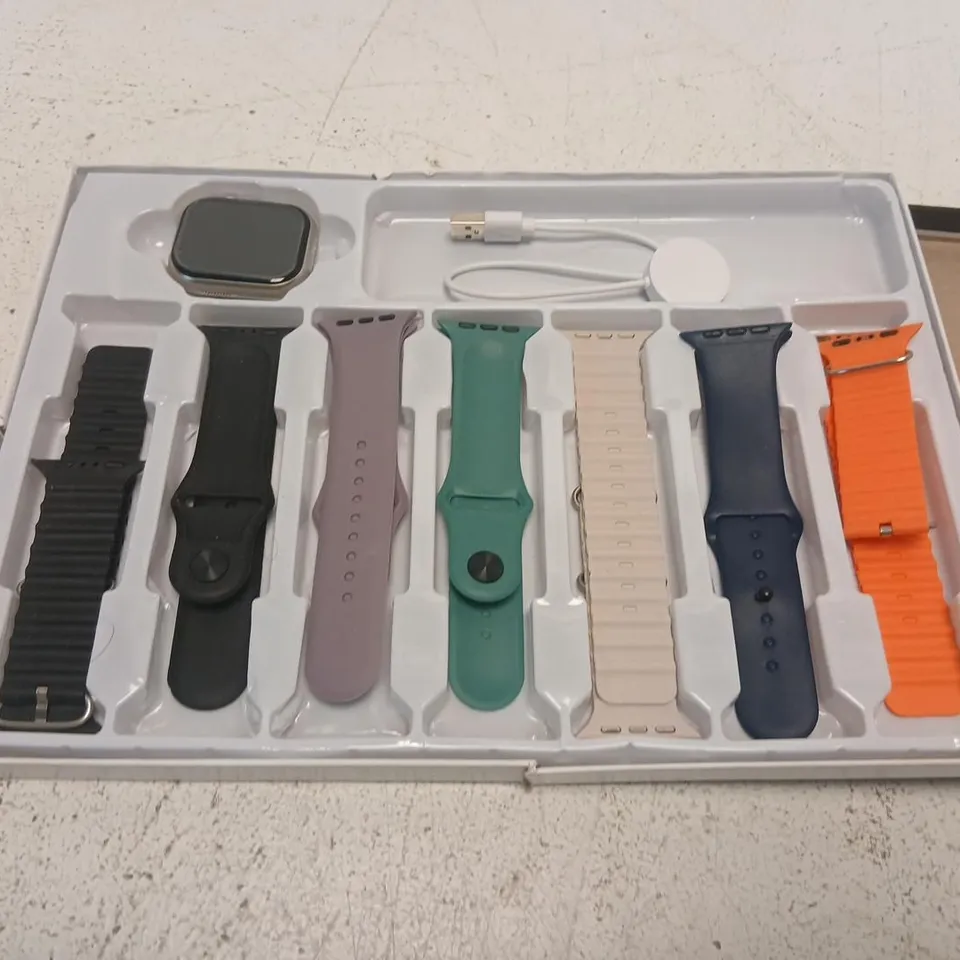 SERIES 10 SMART WATCH – BOXED WITH 7 EXTRA BANDS (7+1) AND USB CHARGER