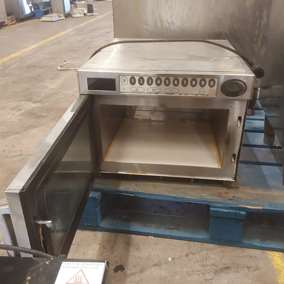 SAMSUNG CM1329 1300W COMMERCIAL MICROWAVE OVEN