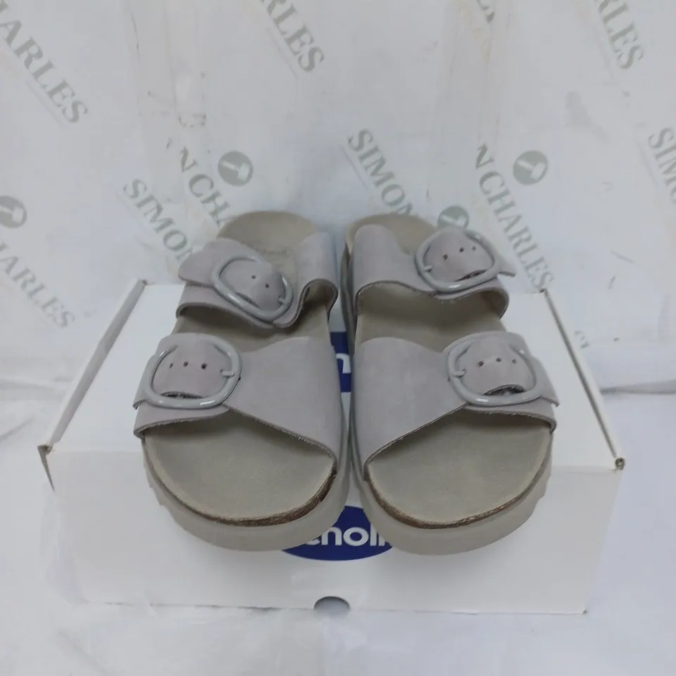 BOXED SCHOLL SOFTSTEP LADIES SANDALS BUCKLE FASTENING SIZE 7 GREY