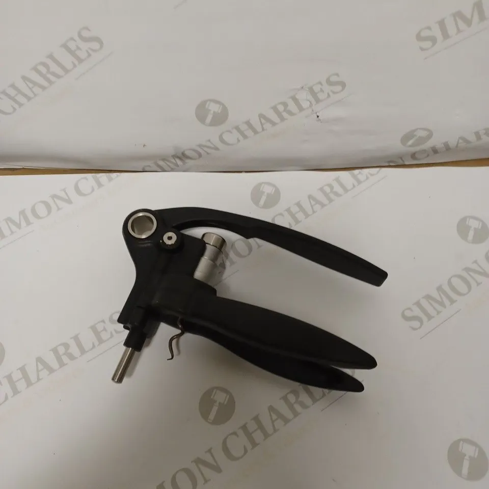 LE CREUSET CORK BOTTLE OPENER 