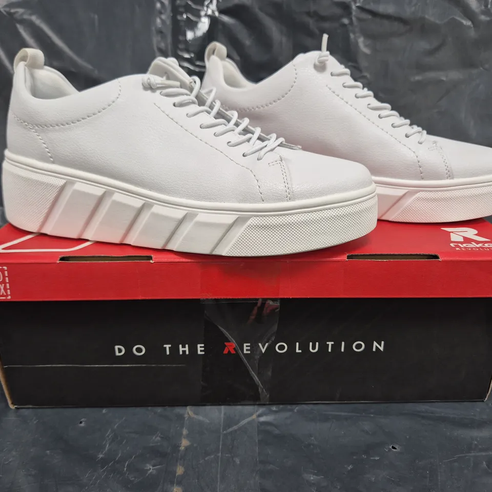 BOXED PAIR OF RIEKER CHUNKY PLATFORM TRAINERS IN WHITE SIZE 4