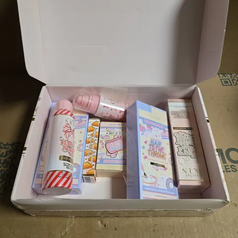 BOXED P.LOUISE MEDIUM BEAUTY GIFT SET 