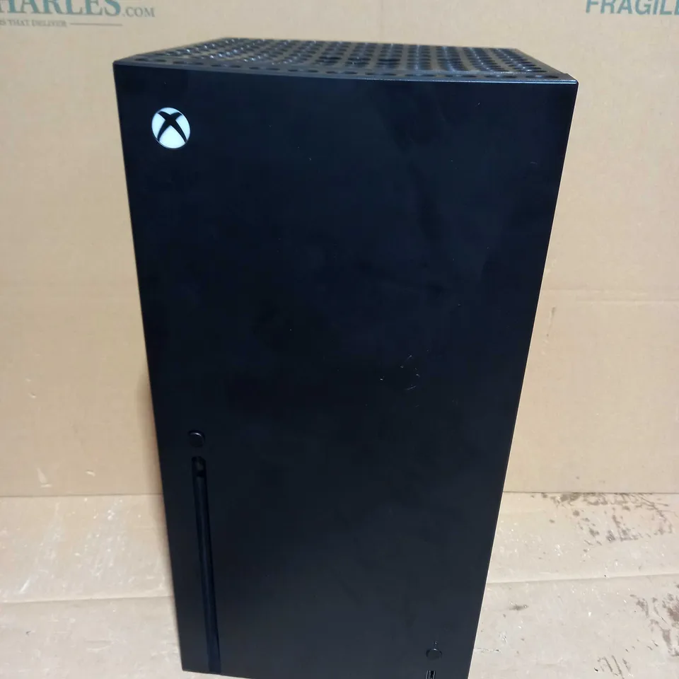 XBOX SERIES X THEMED MINI FRIDGE	