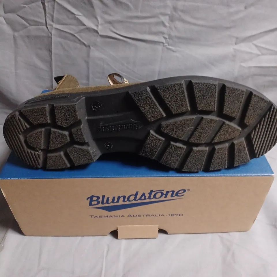 BOXED PAIRO OF BLUNDSTONE CHELSEA BOOTS – BROWN SUEDE -UK SIZE 12