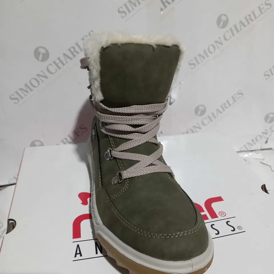 BOXED PAIR OF RIEKER WARM HIKING BOOTS, KHAKI - SIZE 7.5