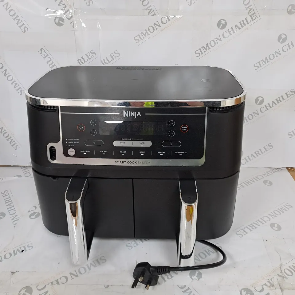 BOXED NINJA FOODI MAX DUALZONE AIR FRYER AF451UK