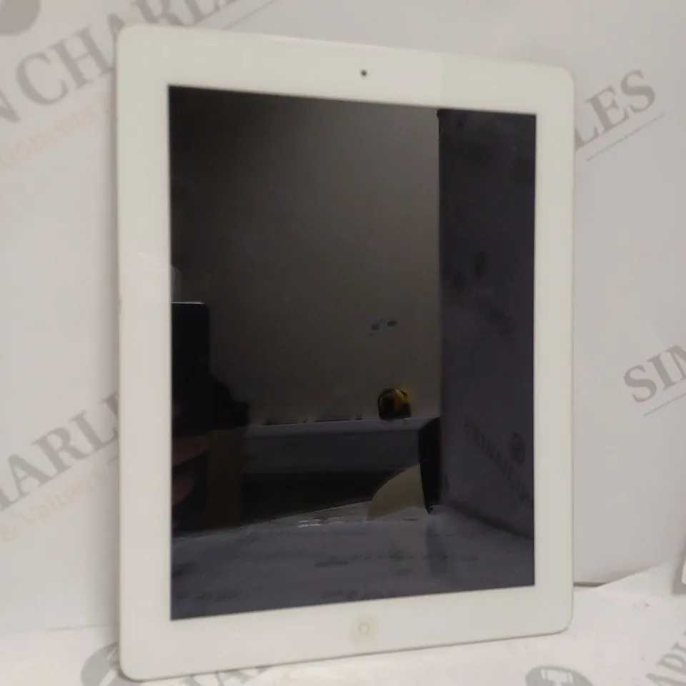 APPLE IPAD TABLET - MODEL UNSPECIFIED 