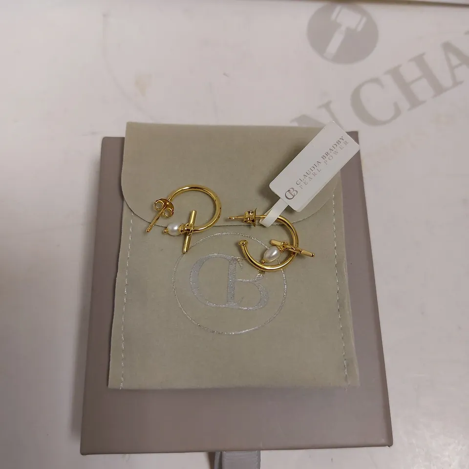 BOXED CLAUDIA BRADBY GOLD EFFECT NECKLACE WITH PEARL EFFECT DETAIL AND MATCHING EARRINGS 