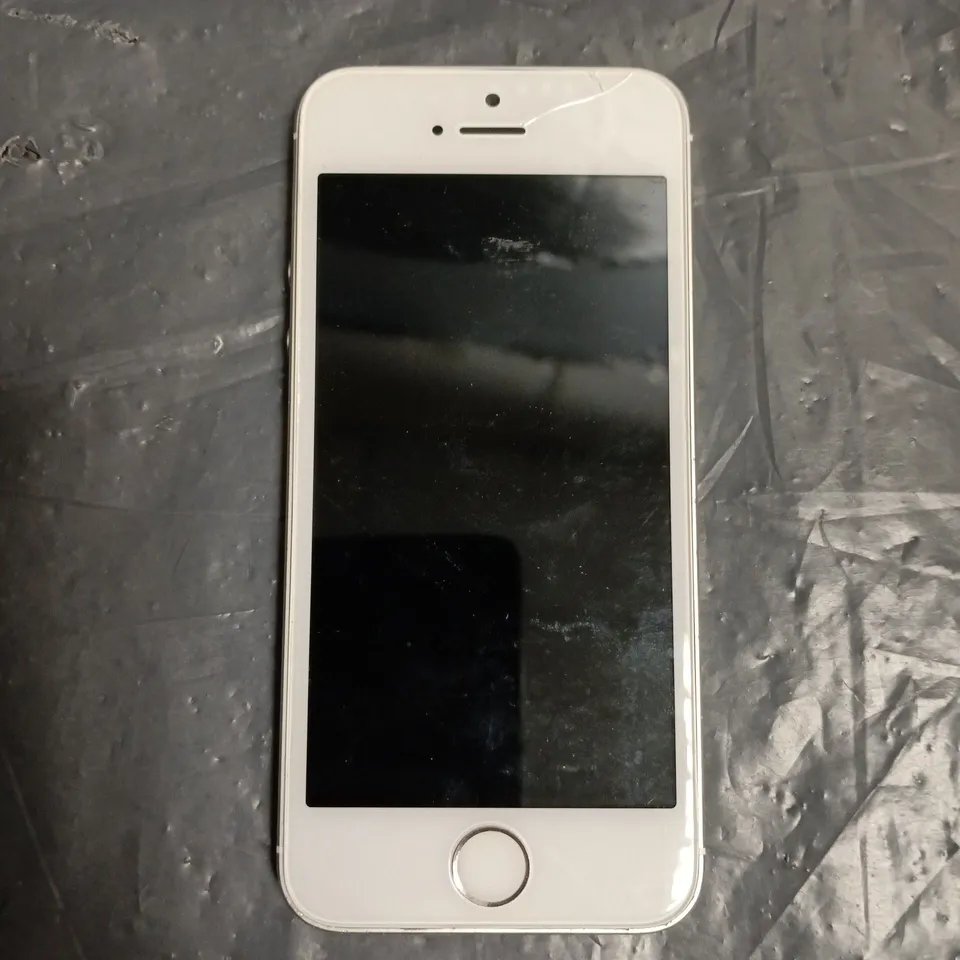 APPLE IPHONE 5S SMARTPHONE 