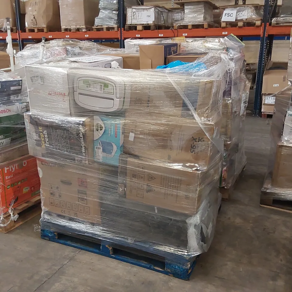 PALLET OF APPROXIMATELY 22 UNPROCESSED RAW RETURN HOUSEHOLD AND ELECTRICAL GOODS TO INCLUDE;