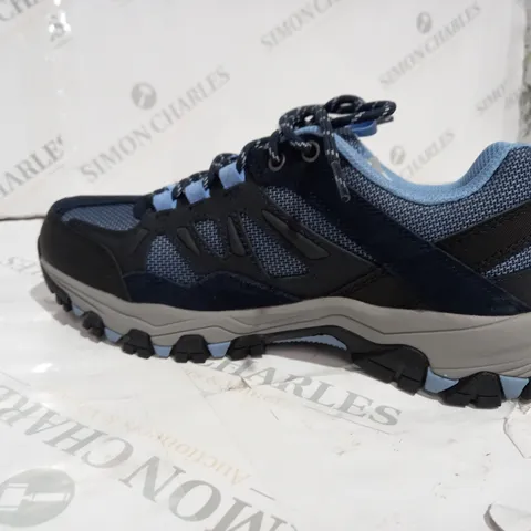 BOXED PAIR OF SKECHERS WATERPROOF BOOTS, NAVY - SIZE 4.5