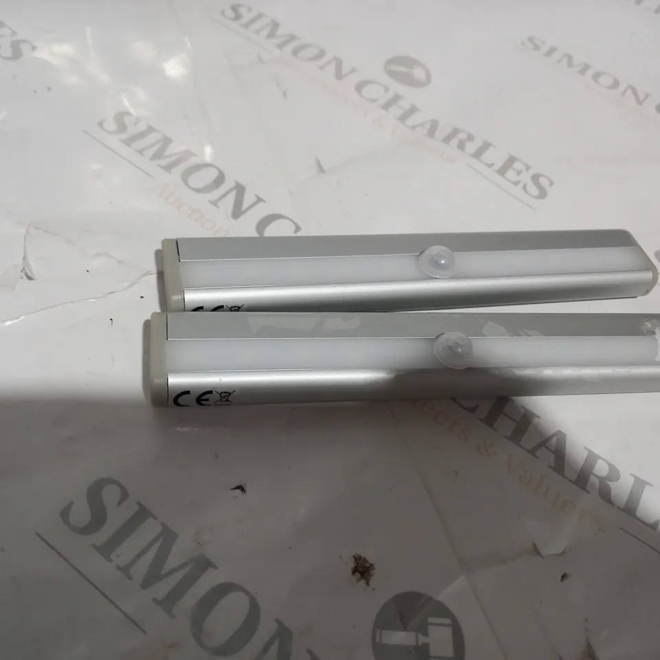 PAIR OF ADHESIVE LIGHT BARS