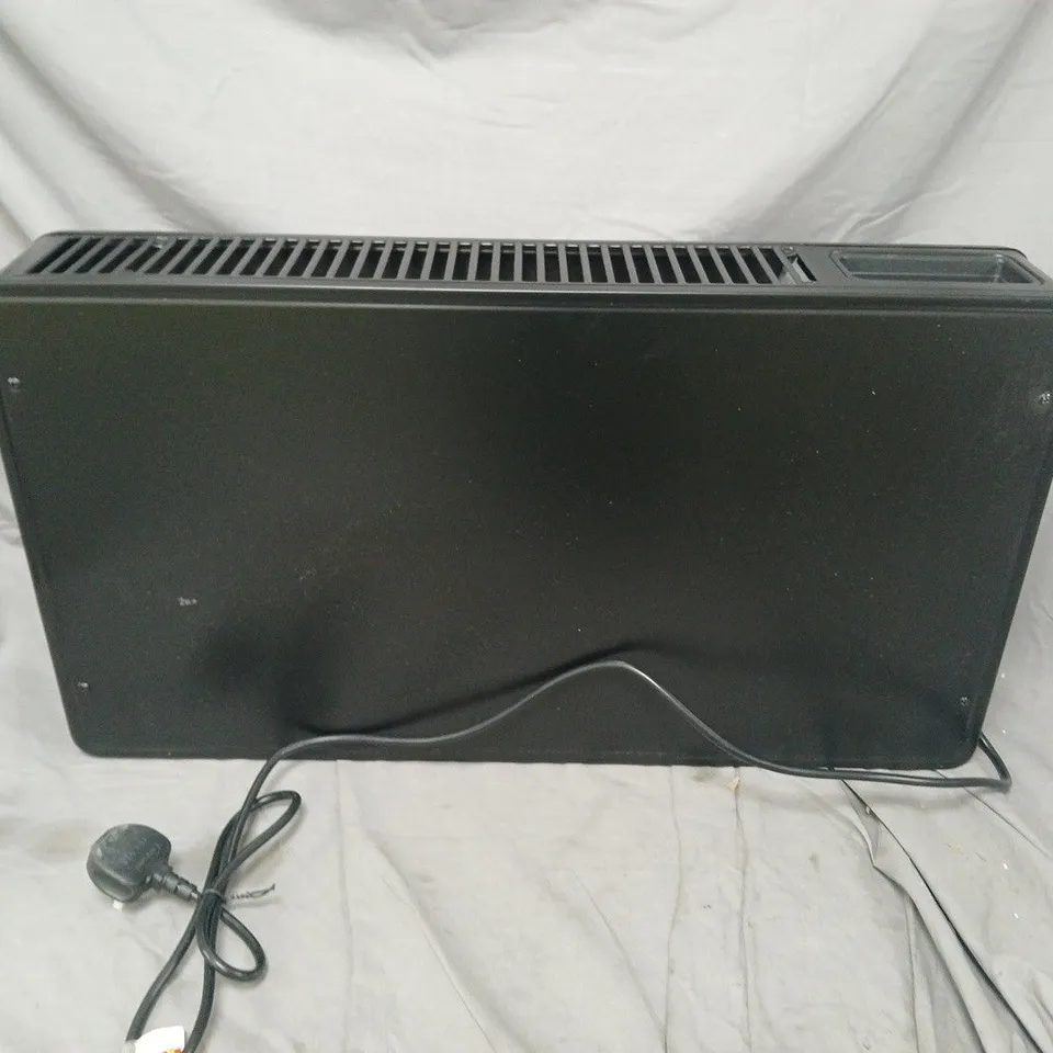 BOXED DAEWOO 2300W CONVECTOR HEATER IN BLACK