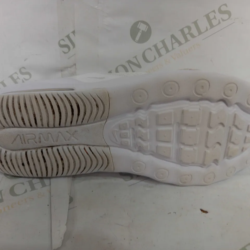 PAIR OF NIKE AIRMAX IN WHITE - UK 8.5
